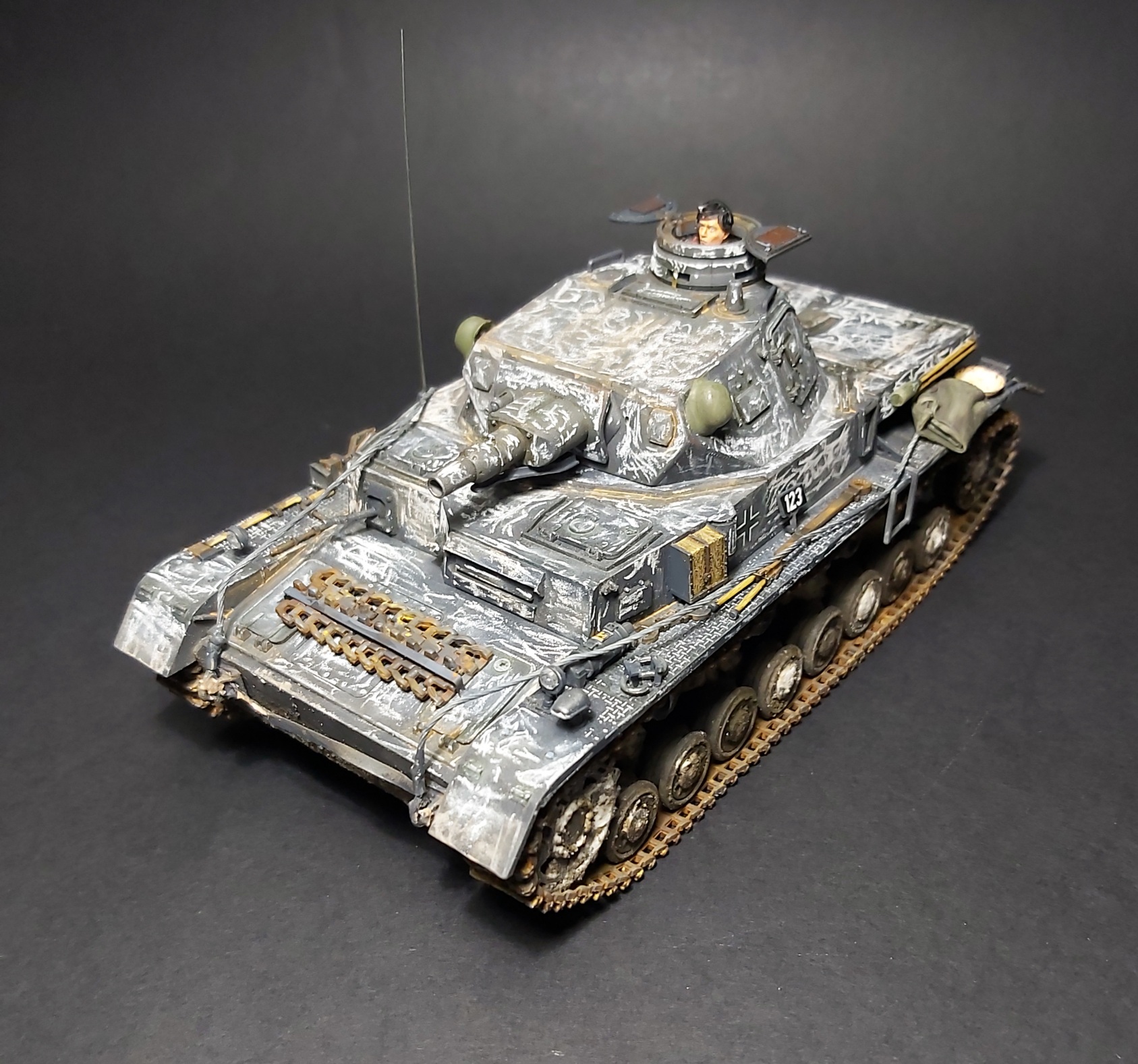 01Knjwhj8Z02W1Kp70Rzxw2Y44